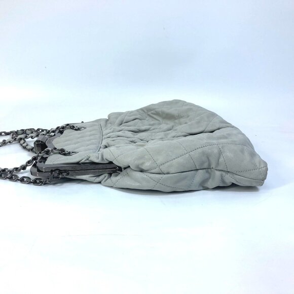 CHANEL Gray Leather Shoulder Bag - Picture 4 of 14